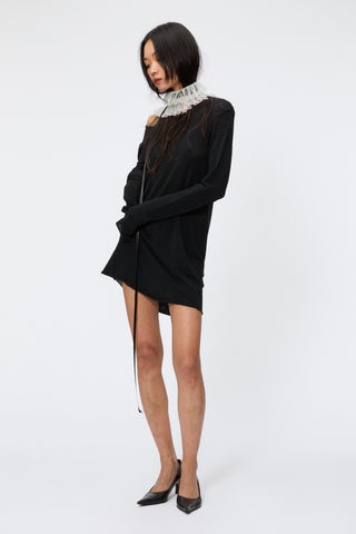 VIVIENNE JABOT